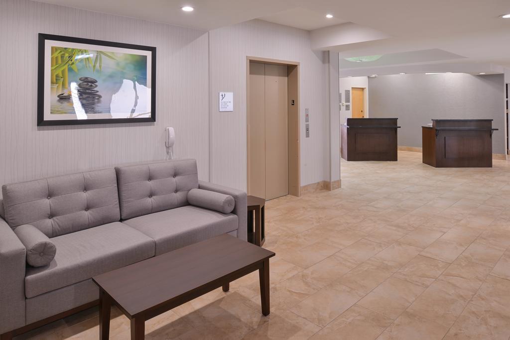Wyndham Garden Greenville / Spartanburg Airport Екстериор снимка