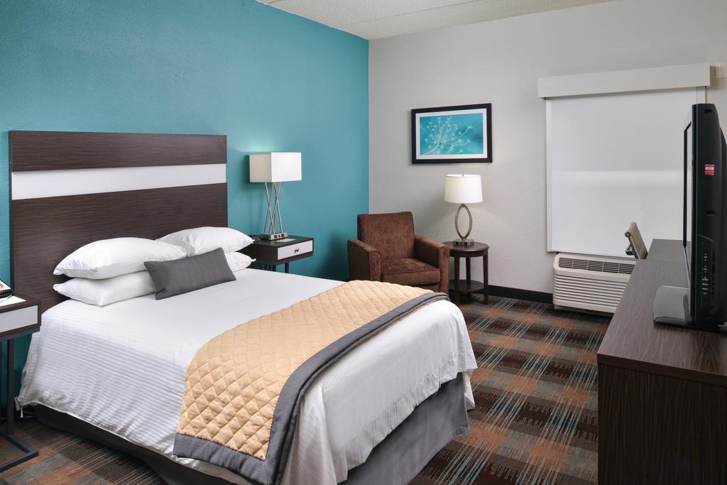 Wyndham Garden Greenville / Spartanburg Airport Екстериор снимка