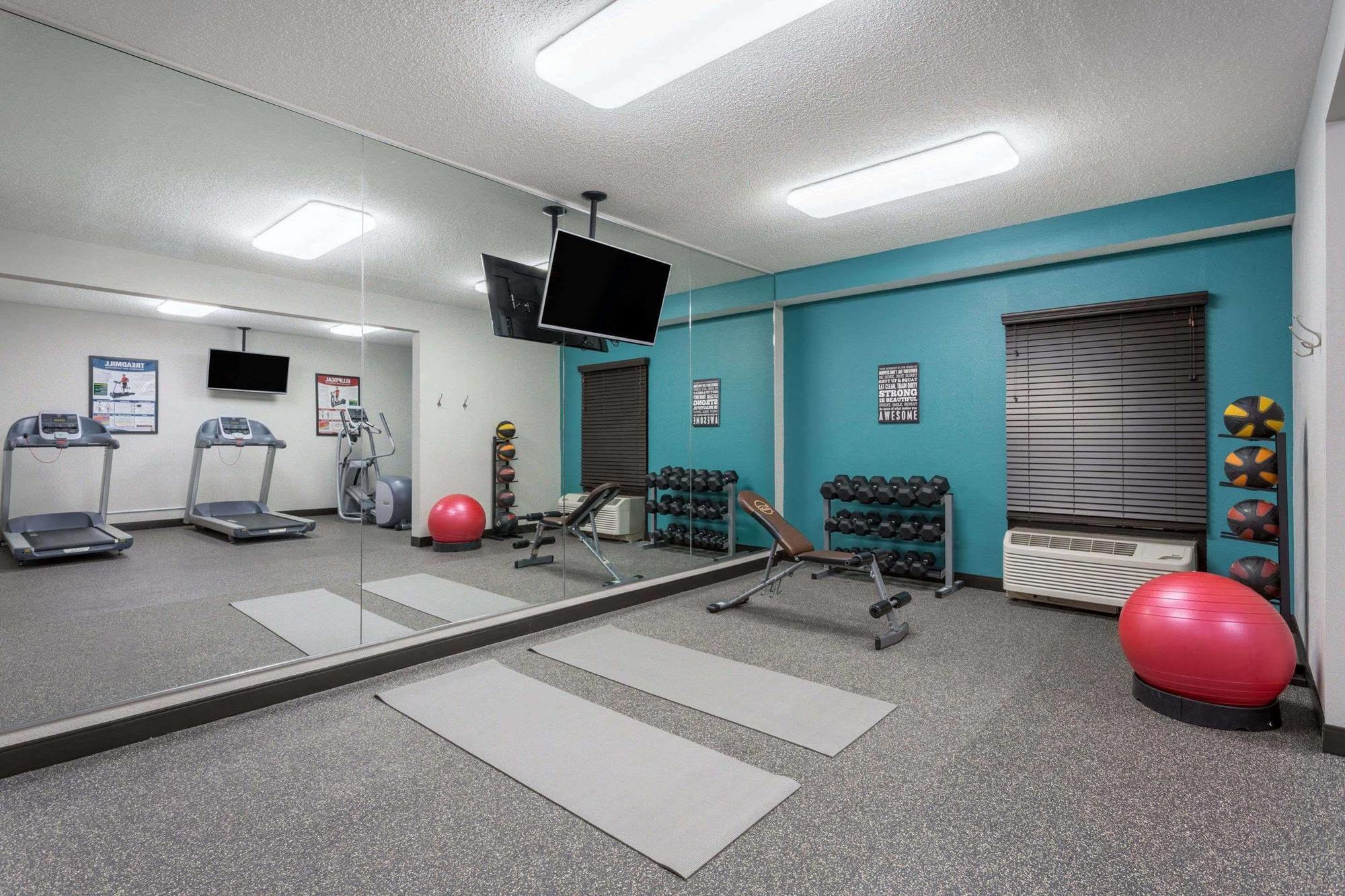 Wyndham Garden Greenville / Spartanburg Airport Екстериор снимка