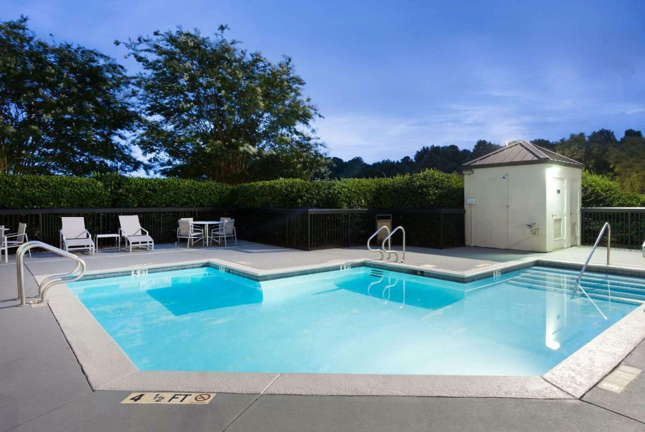 Wyndham Garden Greenville / Spartanburg Airport Екстериор снимка